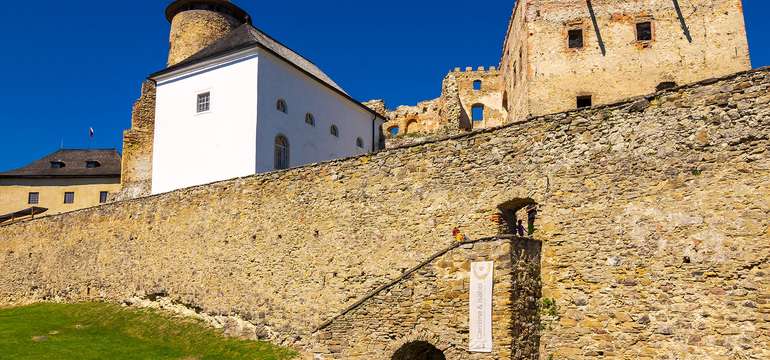 Vstupné na Ľubovniansky hrad a do skanzenu pre deti a dospelých