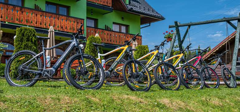 Možnosť požičania e-bicyklov 