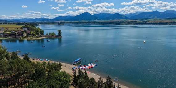 Oddych priamo pri Liptovskej Mare: moderné apartmány, Tatry na dosah a zážitky pre celú rodinu/Liptovský Trnovec