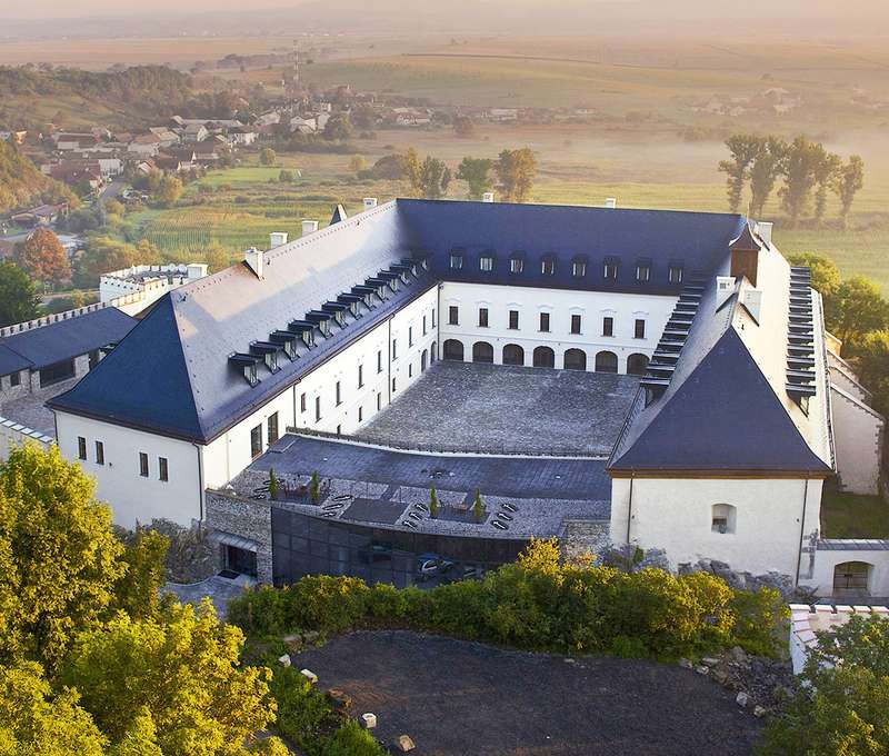 Hotel a zámok v jednom je miesto, kde sa spája história s luxusnými službami