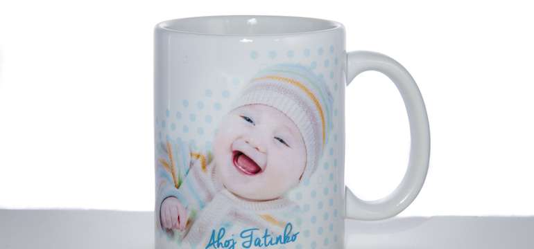 Biely hrnček s plnofarebnou potlačou