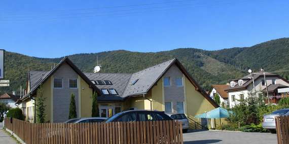 Penzión v centre Rajeckých Teplíc s raňajkami a zľavneným vstupom do Wellness Hotela Diplomat****/Rajecké Teplice