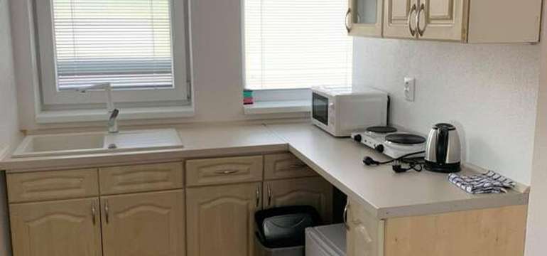 Apartmán má k dispozícii aj plne vybavenú kuchyňu 