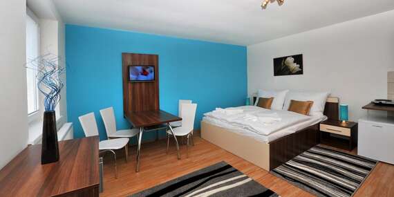 Vila Júlia*** alebo Magnólia*** pod Lomnickým štítom s raňajkami/Vysoké Tatry – Tatranská Lomnica