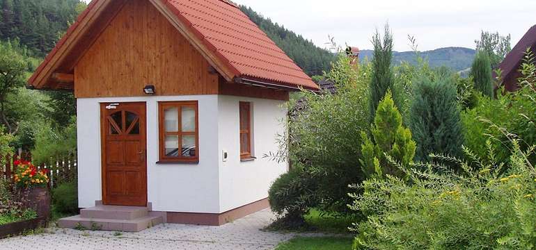 K Bôrke patrí aj záhradný domček so súkromnou fínskou saunou pre 8 ludí