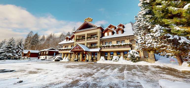 Hotel Fatra sa nachádza v centre Terchovej