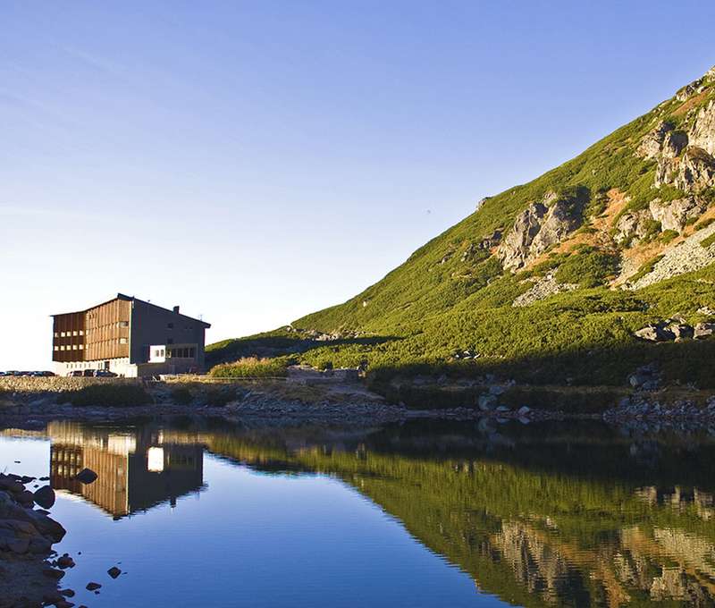 Horský hotel Sliezsky dom je najvyššie položený hotel s komplexnou vybavenosťou na Slovensku