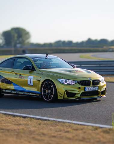 BMW M4 CS: zrýchlenie z 0-100 km/hod. – 4 sek.