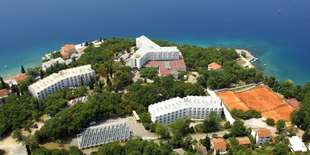 Dependencie Marina a Primorka** sú súčasťou hotelového komplexu Adriatic ** na ostrove Krk