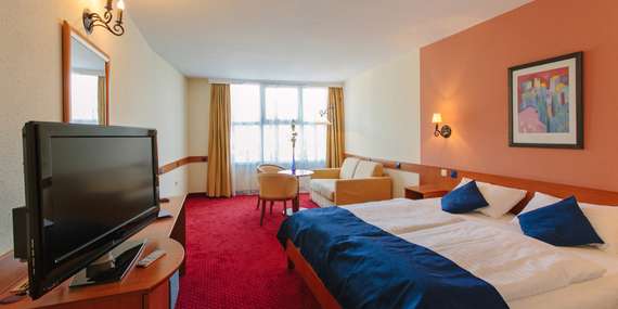Mediterran Hotel Budapest**** se saunou, vířivkou a snídaní/Maďarsko - Budapešť