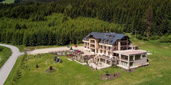 Hotel Green*** priamo pri nástupnej stanici lanovky na Kubínsku hoľu s wellness, polpenziou/Orava - Kubínska Hoľa