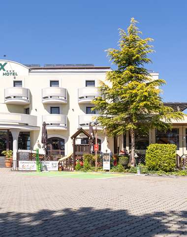 WX Hotel***