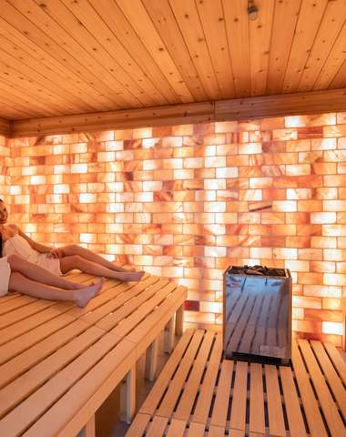 Priestranná sauna v novom wellness centre v GRAND HOTEL BELLEVUE****