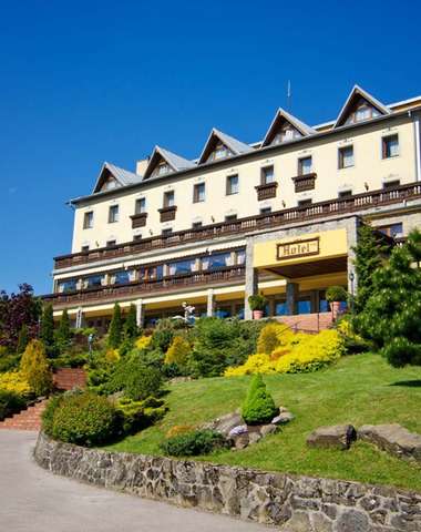 Hotel Husárik**** je zasadený do krásnej prírody