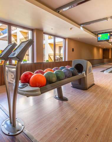 V Šport bare si môžete zahrať bowling na dvoch profesionálnych dráhach
