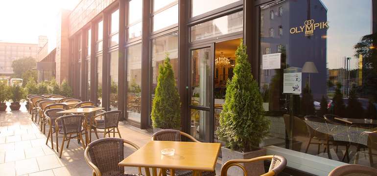 Hotel Olympik**** stojí v pokojnej vilovej štvrti Prahy s ľahkým prístupom do centra