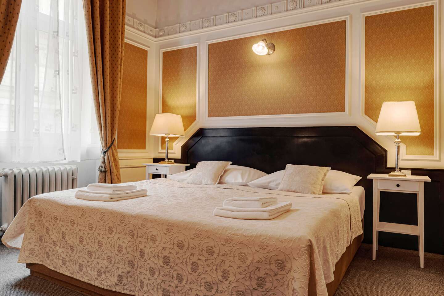 Letné potulky Prahou s ubytovaním v luxusnom Hoteli Praga 1885 vrátane raňajok a blízkosti historického centra mesta