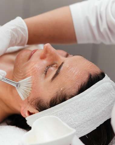 Hĺbkové čistenie alebo intenzívna hydratácia pleti v Mishell Beauty Klinike
