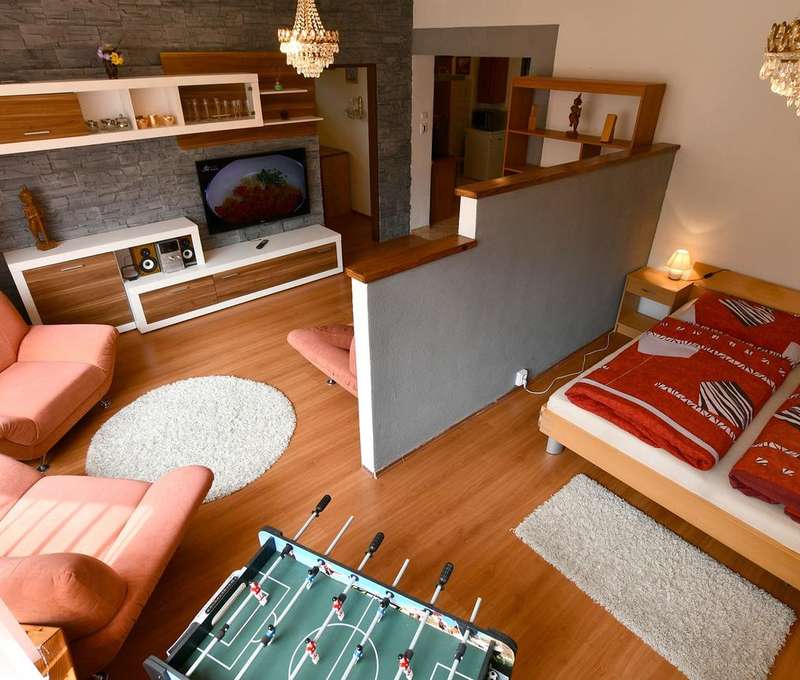 Ubytovanie v zadnom rodinnom apartmáne (4+1)