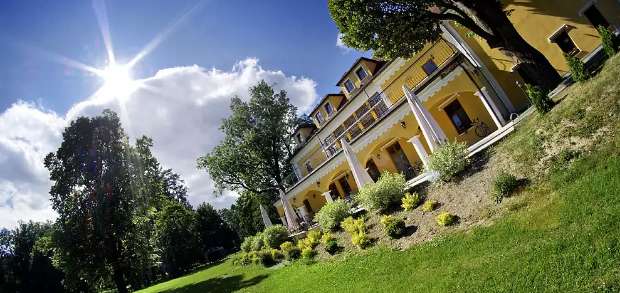 Kaštieľ Lučivná - Ubytovanie na zamku