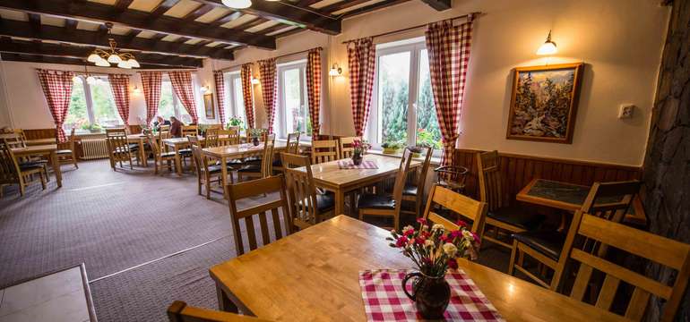 Pension & Restaurant Raimund ***, reštaurcia