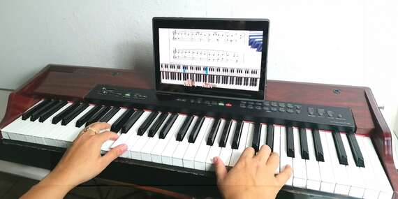 SMART PIANO - výborne hodnotený online kurz klavíra pre začiatočníkov s Viktorom Franekom/Slovensko