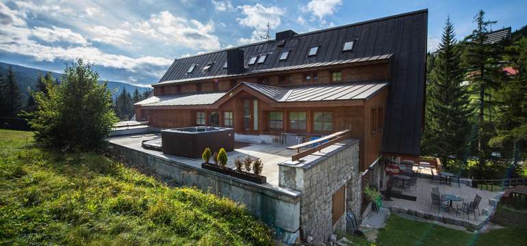 Hotel je obklopen přírodou