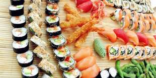 Party sushi set box (113 ks)