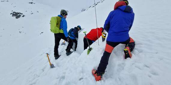 Skialpový alebo lavínový kurz pre začiatočníkov aj mierne pokročilých/Donovaly/Krížna