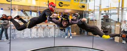 Skok z lietadla, bez lietadla. Testovali sme Hurricane Factory