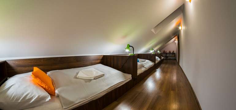 Apartmán 5 – Dvojlôžkový apartmán s prístelkou (2 + 2 + 5)