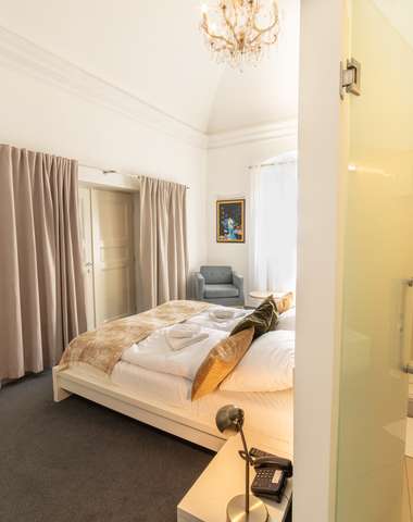 Hotel Villa Nečas****, ubytovanie v dvojlôžkovej izbe Superior