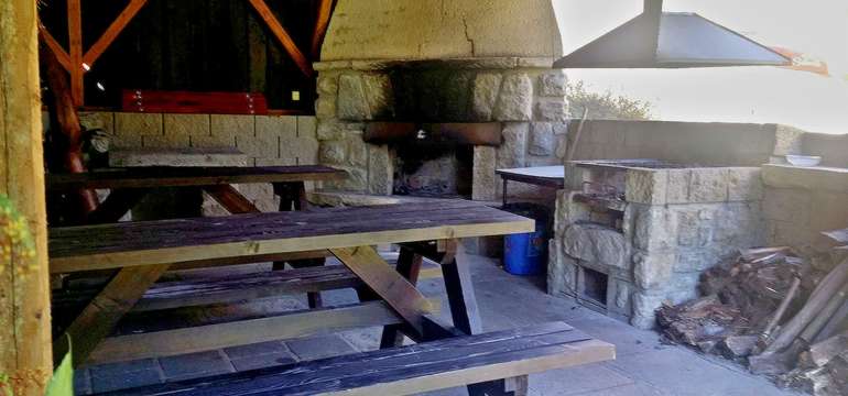 K dispozícii je pre vás záhradná pergola