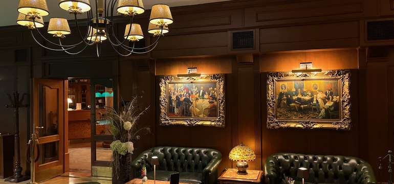 Exkluzívny anglický lobby bar s ponukou rumov, koňakov a celebritných vín