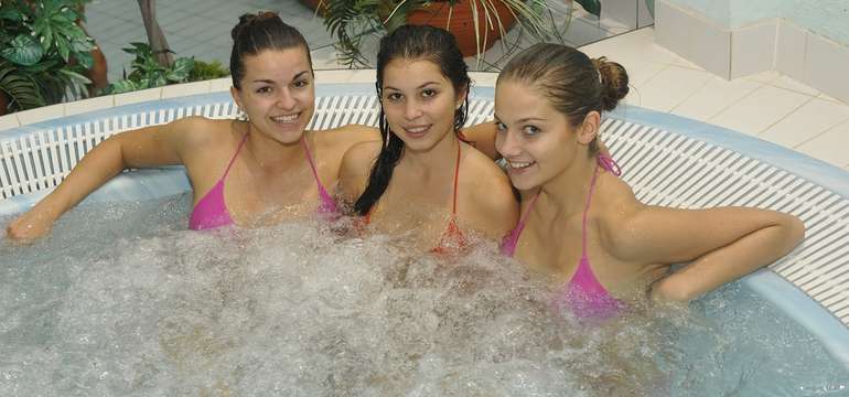 Nechybí vířivka nebo sauna