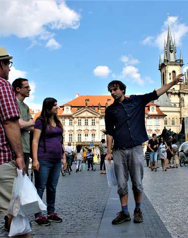 Vydáte sa na komentovanú prechadzku po Prahe s historickou tematikou