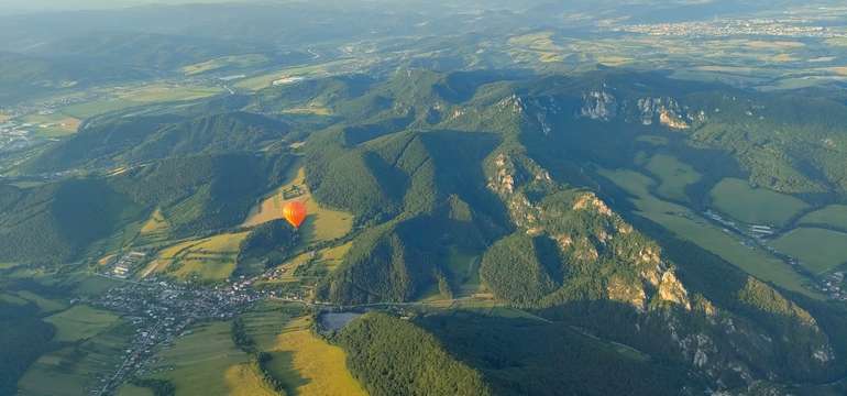 Vyhliadkový let balónom zo Smoleníc alebo Trnavy