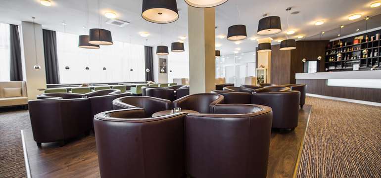 Lobby bar
