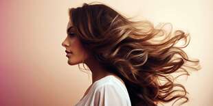 Strih, farbenie, melír alebo ombré pre dámy a strih pre pánov