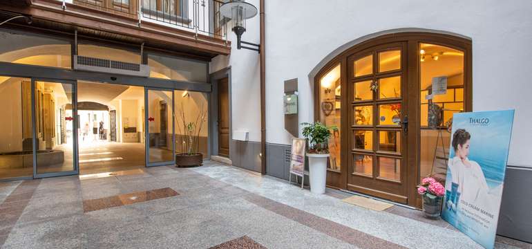 Salón nájdete v Starom Meste na Ventúrskej