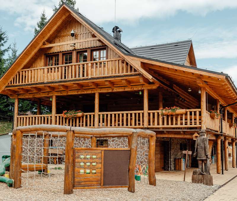 Zrubové apartmány na Salaši Kľak – Fačkovské sedlo