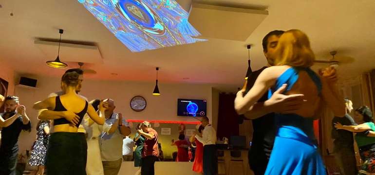Kurz spoločenských tancov v tanečnej škole DanceArt