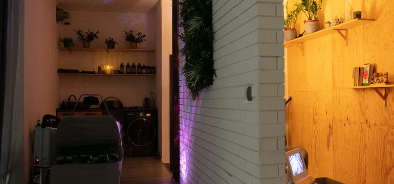 HEAD SPA THERAPY - Karloveské rameno 6
