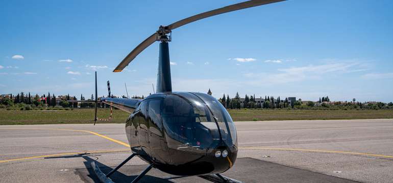 Svet z paluby vrtuľníka je ešte krajší, ako ste dúfali - let vrtuľníkom s pilotom