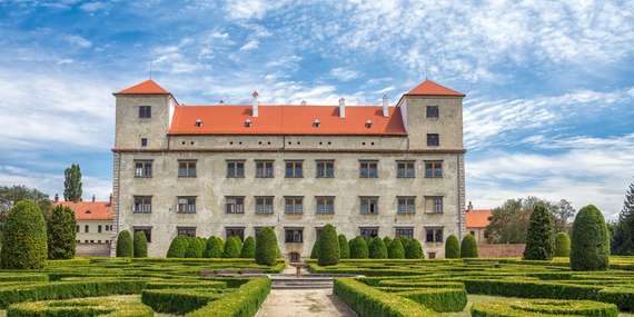Moravské zámky Bučovice, Slavkov u Brna a Milotice s CK Travelholic/Česká republika - Bučovice