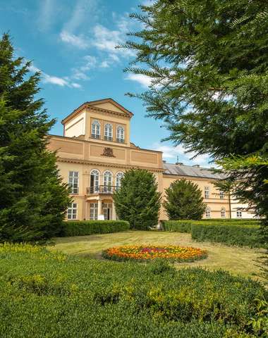 Kaštieľ Palárikovo je obklopený anglickým parkom