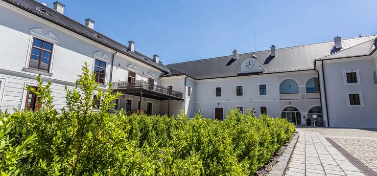 Málokde vás privíta taká atmosféra ako v kaštieli Château Appony****