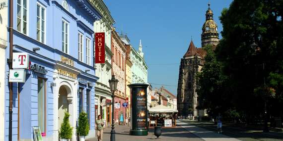 Historický hotel Zlatý Dukát**** v centre Košíc s raňajkami/Košice - Staré Mesto