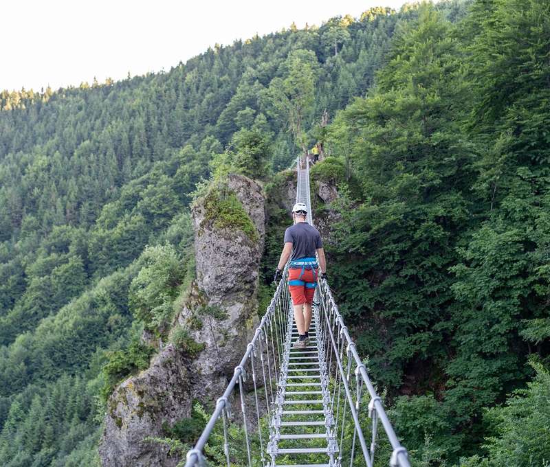 Ferratový set môžete využiť na vami zvolenej trase - najbližšie Via ferrata Komín a Via ferratový sv