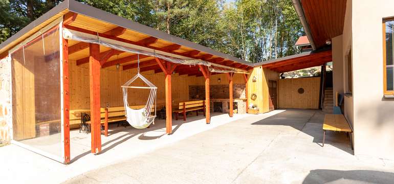 Počas teplejších dní môžete relaxovať na terase Horského domu, ktorá patrí k apartmánom